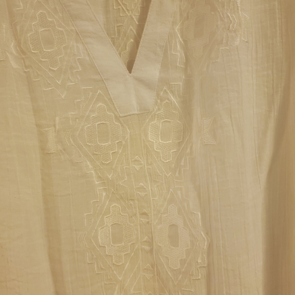 Sheer white VNeck blouse - Picture 3 of 5